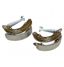 Тормозные колодки барабанные задние Audi 80 86-; Audi 90 87-; Audi 100 83-; Chery Amulet I, II 06-;